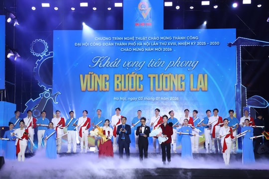 Ấn tượng chương trình nghệ thuật “Khát vọng tiên phong - Vững bước tương lai”