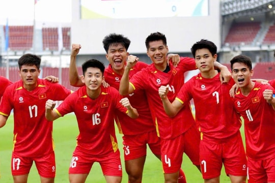VCK U23 châu Á 2026: HLV Kim Sang Sik vẫn kiên nhẫn đợi Thanh Nhàn