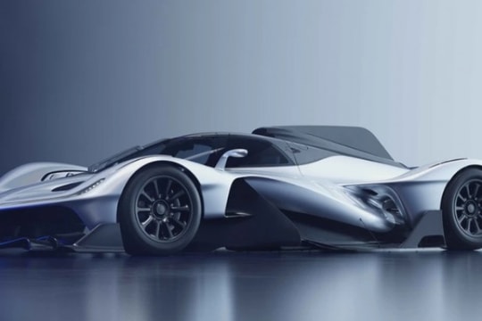 Red Bull RB17 lộ diện bản thương mại: "Quái vật" đường đua