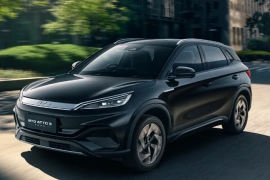 BYD "soán ngôi" Tesla trở thành hãng xe điện bán chạy nhất thế giới