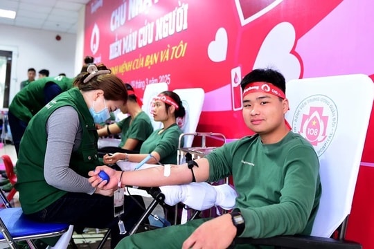 Chủ nhật Đỏ giúp không còn “báo động” khan hiếm máu dịp Tết