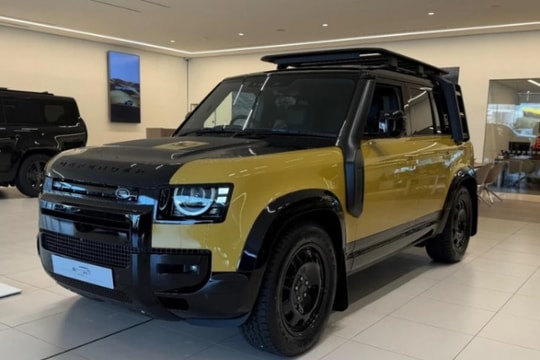 Land Rover Defender 110 Trophy Edition - Di sản off-road