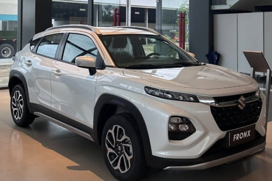 Suzuki Fronx được ưu đãi tới 60 triệu đồng