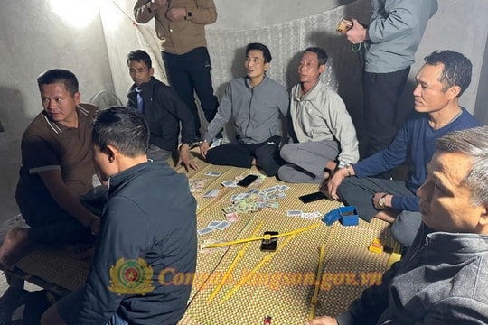 Lạng Sơn: Công an xã Tri Lễ bắt 7 đối tượng đánh bạc