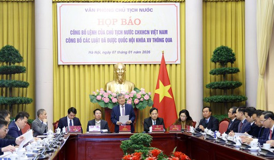 Công bố Lệnh của Chủ tịch nước về nhiều luật mới liên quan đến giáo dục, báo chí