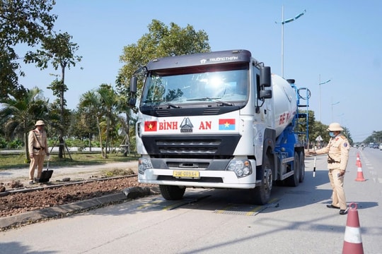Tăng cường xử lý xe quá tải, bảo vệ hạ tầng giao thông dịp cuối năm