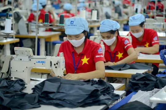 Thời điểm cuối năm, thu nhập của người lao động tăng mạnh