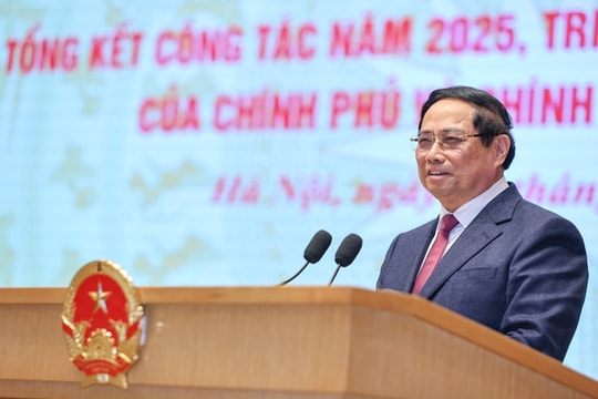 Thủ tướng: Để tăng trưởng 2 con số, cần chuyển đổi cơ cấu kinh tế, xác lập mô hình tăng trưởng mới