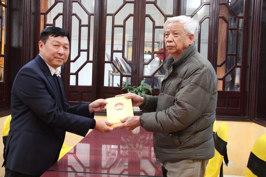 Lãnh đạo Ủy ban MTTQ Việt Nam TP Hà Nội thăm hỏi nạn nhân vụ cháy tại Hà Đông