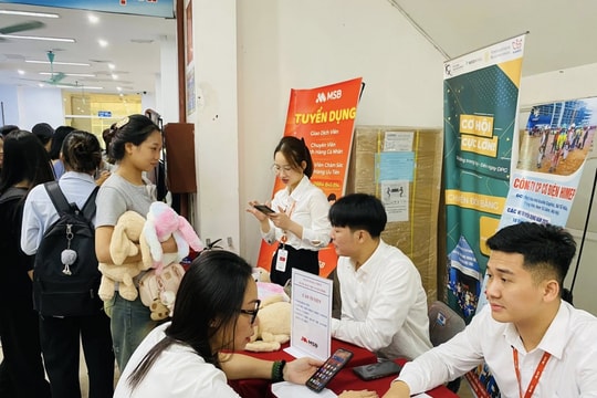 Hà Nội công bố lương tối thiểu vùng làm căn cứ đóng BHXH từ 1/1/2026