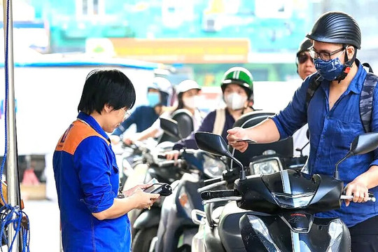Giá xăng dầu giảm nhẹ từ chiều nay 8/1