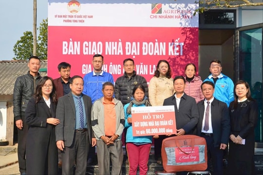 Phường Tùng Thiện khánh thành, bàn giao nhà đại đoàn kết tại tổ dân phố Thanh Vị