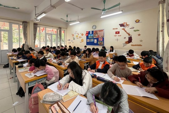 Trời rét đậm vào sáng sớm, trường học linh hoạt giờ học