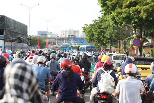 Đến năm 2030, Hà Nội cơ bản xử lý dứt điểm các điểm ùn tắc giao thông kéo dài