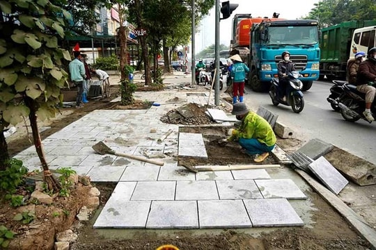 Hà Nội tạm dừng đào đường dịp Tết