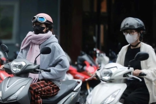TP Hồ Chí Minh: Người dân phải mặc áo ấm do nhiệt độ xuống thấp