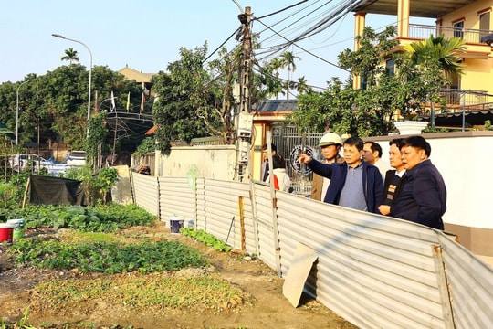 Thường trực Đảng ủy xã Thạch Thất làm việc với chi bộ các thôn