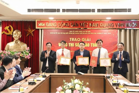 Trao giải Vòng thi sơ khảo tuần 1 Cuộc thi tìm hiểu Nghị quyết Đại hội Đảng bộ TP Hà Nội