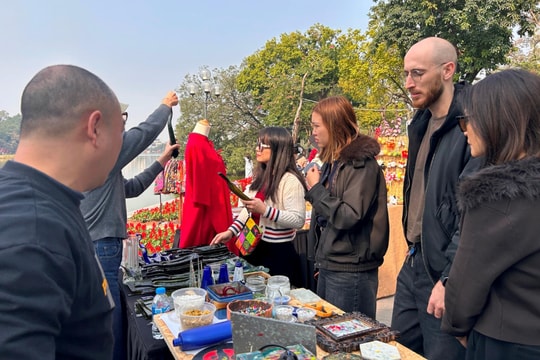 Sản phẩm tái chế lan tỏa thông điệp sống xanh tại “Tụ hội Sáng tạo”
