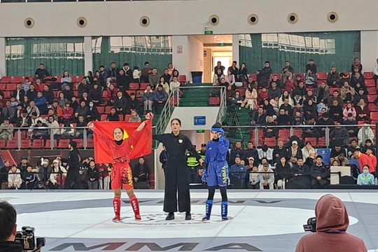 Võ sĩ Lò Thị Phung giành Huy chương vàng Giải vô địch MMA châu Á 2026