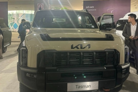 Kia Tasman lộ diện tại sự kiện của THACO