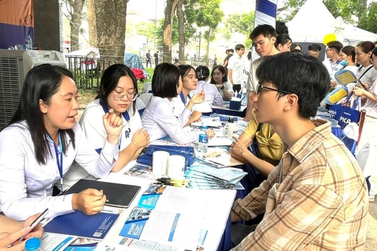 Thêm trường đại học dự kiến bỏ xét tuyển tổ hợp truyền thống A01