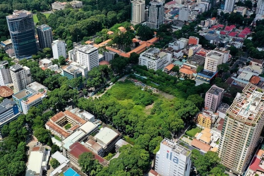 Người dân TP Hồ Chí Minh phấn khởi có thêm không gian dịp Tết