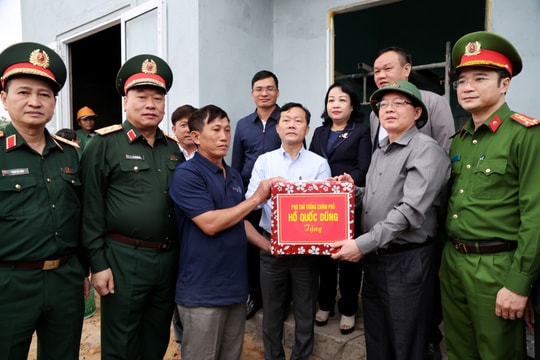 Hoàn thành dứt điểm "Chiến dịch Quang Trung", ổn định đời sống người dân vùng mưa lũ