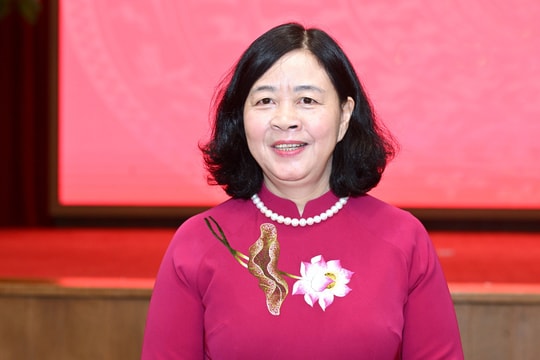Giới thiệu bà Bùi Thị Minh Hoài ứng cử đại biểu Quốc hội khóa 16