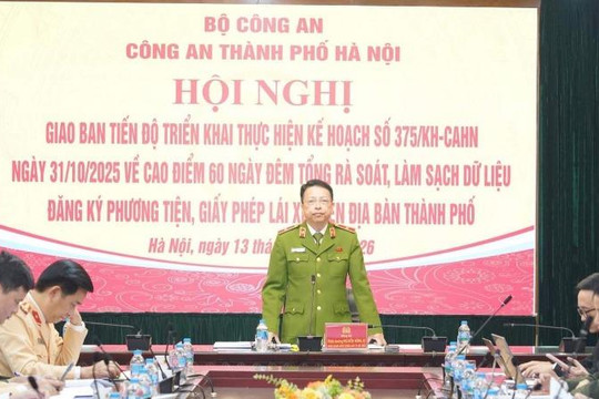 Hà Nội: Tập trung cao điểm, tăng tốc “nước rút” làm sạch dữ liệu đăng ký phương tiện, giấy phép lái xe