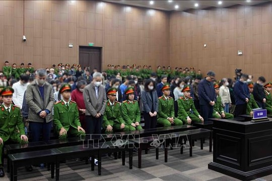 Cựu Cục trưởng Cục An toàn thực phẩm lĩnh án 20 năm tù