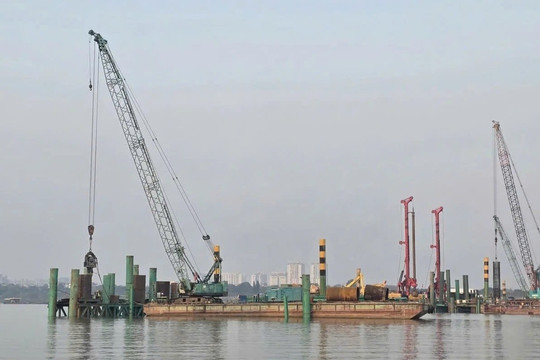 Đẩy nhanh tiến độ thi công cầu Trần Hưng Đạo