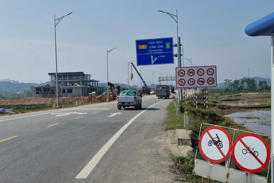 Hà Tĩnh: đẩy nhanh tiến độ thi công các trạm thu phí cao tốc Bắc - Nam