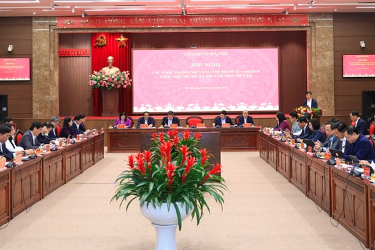 Hà Nội giữ vai trò là trung tâm, động lực chính, điều phối, dẫn dắt lan tỏa sự phát triển Vùng Thủ đô