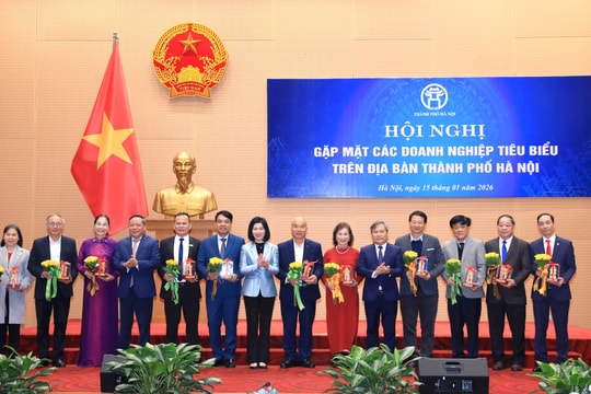 Hà Nội tôn vinh doanh nghiệp có nhiều đóng góp với thành phố