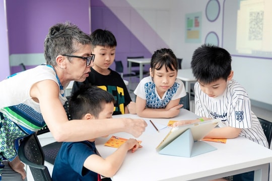 Đưa tiếng Anh thành ngôn ngữ thứ hai: Lấy sự tự tin của người học làm nền tảng học tập trọn đời