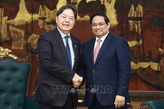 Thủ tướng Phạm Minh Chính tiếp Bộ trưởng Nội vụ và Truyền thông Nhật Bản