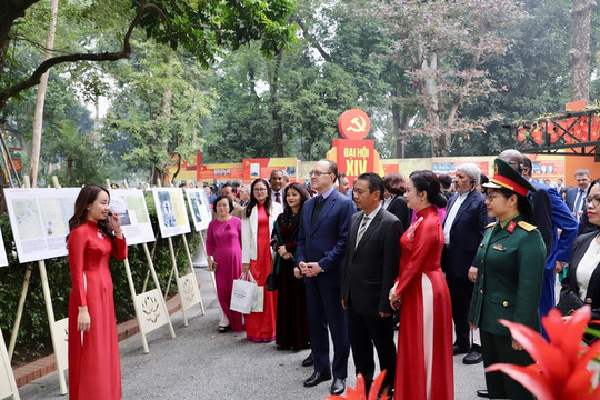Khu Di tích Chủ tịch Hồ Chí Minh tại Phủ Chủ tịch tổ chức chuỗi hoạt động chào mừng Đại hội đại biểu toàn quốc lần thứ XIV của Đảng 