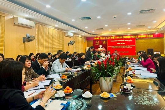Hà Nội: Mạnh tay "chặn" thực phẩm bẩn tại các phường dịp cận Tết