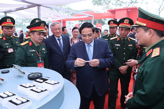 Thủ tướng Phạm Minh Chính: Nhà máy chế tạo chip bán dẫn công nghệ cao là mắt xích then chốt mà Việt Nam còn thiếu
