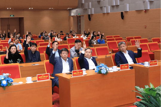 Các đồng chí Vũ Đại Thắng, Dương Đức Tuấn, Nguyễn Mạnh Quyền được giới thiệu ứng cử đại biểu HĐND TP Hà Nội