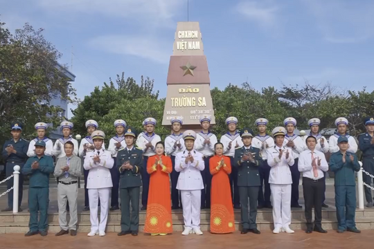 Từ Trường Sa thân yêu, quân dân gửi lời chúc Đại hội XIV của Đảng thành công rực rỡ