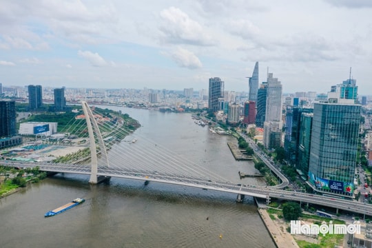 Xây dựng Đảng “đạo đức, văn minh”, thực hiện trách nhiệm chính trị với Tổ quốc, nhân dân