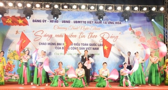 Xã Ứng Hòa: Đặc sắc chương trình văn nghệ "Sáng mãi niềm tin theo Đảng"