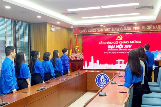 Tuổi trẻ cả nước đồng loạt tổ chức Lễ chào cờ mừng Đại hội XIV của Đảng