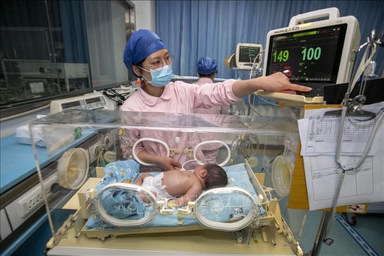 Trung Quốc ghi nhận tỷ lệ sinh thấp nhất lịch sử