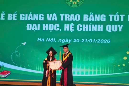 Học viện Nông nghiệp Việt Nam trao bằng cho gần 1 nghìn tân cử nhân
