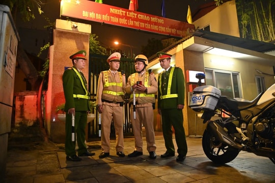 Công an Hà Nội xuyên đêm giữ vững an ninh, trật tự phục vụ Đại hội XIV của Đảng