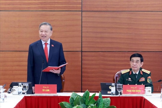 Đại hội XIV của Đảng: Đại biểu làm việc tại Đoàn, thảo luận các văn kiện Đại hội