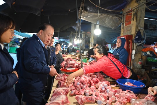 Bộ Công Thương kiểm tra thị trường hàng hóa Tết tại Hà Nội